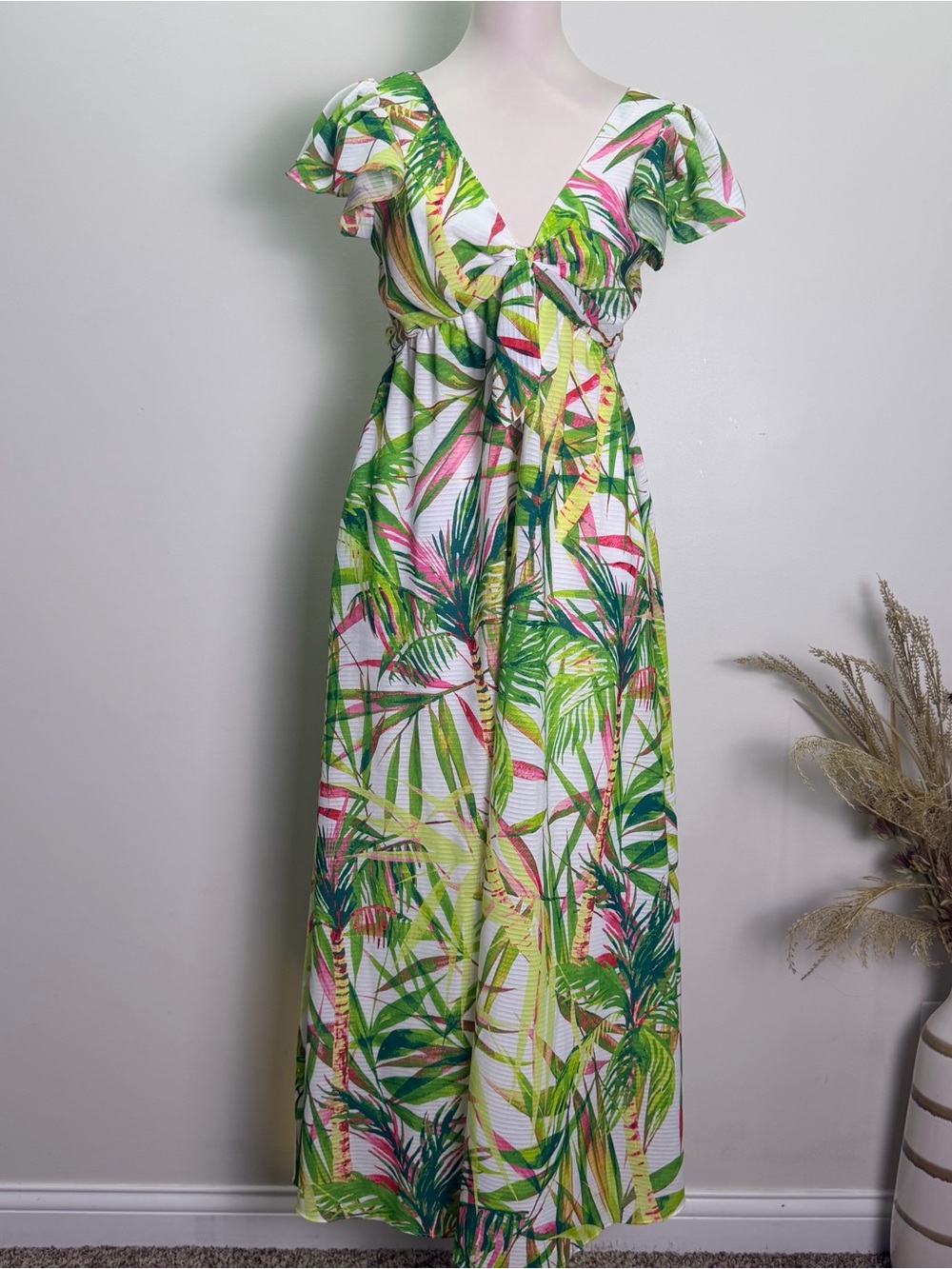 Taylor Size 6 Tropical Palm Green Print Tie-Front Maxi Dress